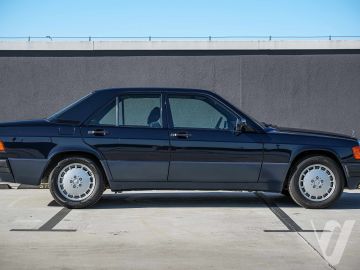 Mercedes-Benz W201 (1991) Zdjęcia z zewnątrz