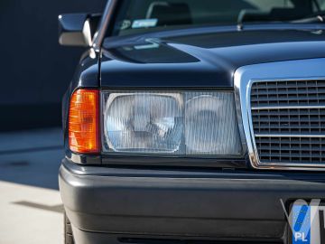 Mercedes-Benz W201 (1991) Zdjęcia z zewnątrz