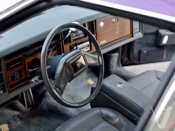 Cadillac Seville (1985) Wnętrze