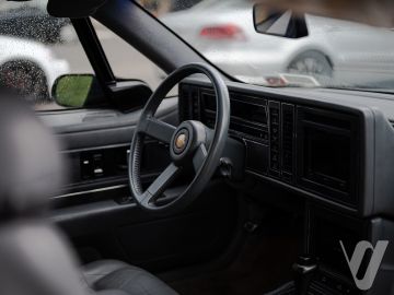 Buick Reatta (1989) Wnętrze