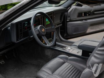 Buick Reatta (1989) Wnętrze