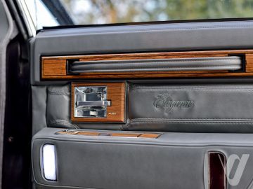 Cadillac Seville (1985) Wnętrze