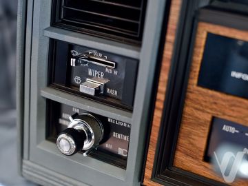 Cadillac Seville (1985) Wnętrze