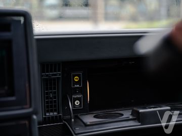 Buick Reatta (1989) Wnętrze