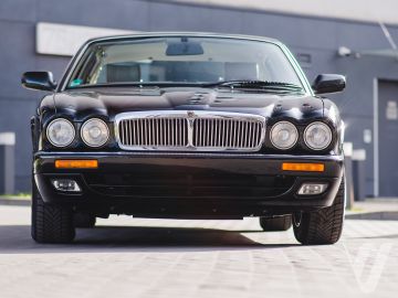 Jaguar XJ (1997) Zdjęcia z zewnątrz