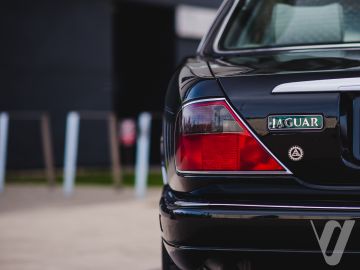 Jaguar XJ (1997) Zdjęcia z zewnątrz