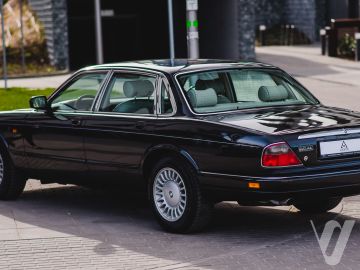 Jaguar XJ (1997) Zdjęcia z zewnątrz