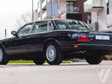 Jaguar XJ (1997) Zdjęcia z zewnątrz