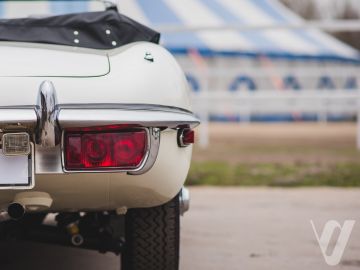 Jaguar E-Type (1970) Zdjęcia z zewnątrz