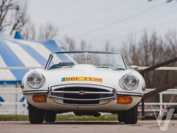 Jaguar E-Type (1970) Zdjęcia z zewnątrz