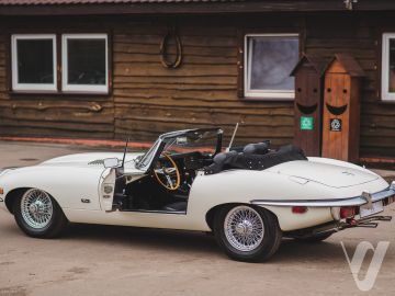 Jaguar E-Type (1970) Zdjęcia z zewnątrz