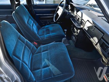 Volvo 244 (1977) Wnętrze