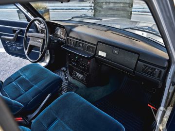 Volvo 244 (1977) Wnętrze