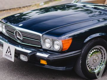 Mercedes-Benz SL (1988) Zdjęcia z zewnątrz