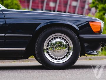 Mercedes-Benz SL (1988) Zdjęcia z zewnątrz