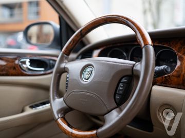 Jaguar XJ (2005) Wnętrze