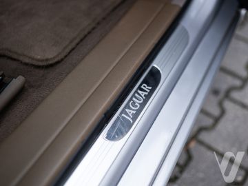 Jaguar XJ (2005) Wnętrze