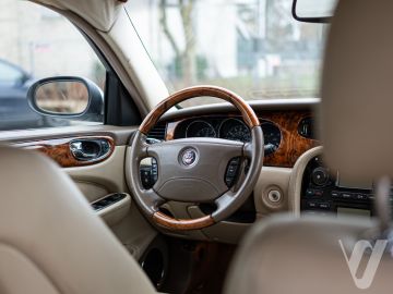 Jaguar XJ (2005) Wnętrze