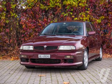 Lancia Delta (1995) Zdjęcia z zewnątrz