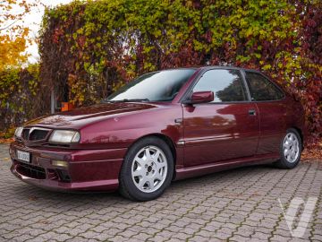 Lancia Delta (1995) Zdjęcia z zewnątrz