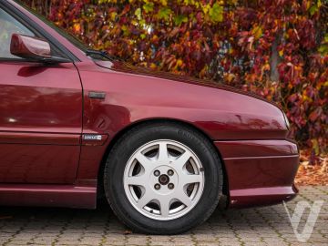 Lancia Delta (1995) Zdjęcia z zewnątrz