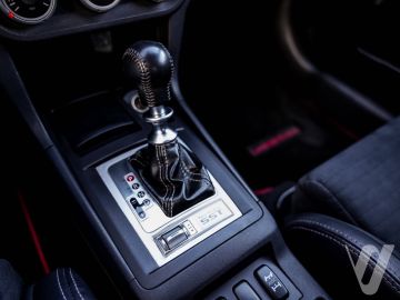 Mitsubishi Lancer Evolution (2008) Wnętrze