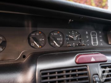 Lancia Delta (1995) Wnętrze