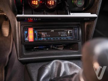 Lancia Delta (1995) Wnętrze