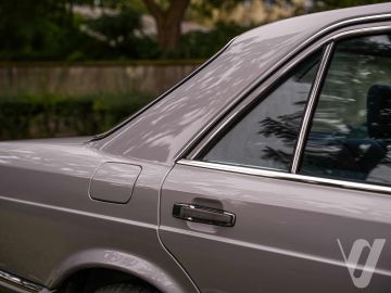 Mercedes-Benz W126 (1986) Outside