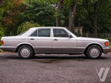 Mercedes-Benz W126 (1986) Outside