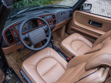 Saab 900 (1995) Wnętrze