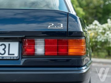 Mercedes-Benz W201 (1991) Zdjęcia z zewnątrz