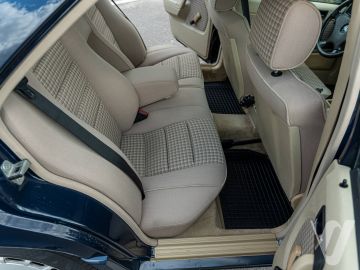Mercedes-Benz W201 (1991) Wnętrze