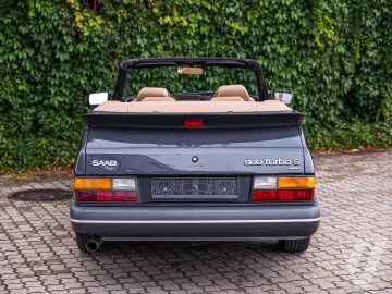 Saab 900 (1995) Zdjęcia z zewnątrz