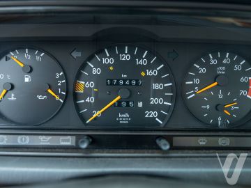 Mercedes-Benz W201 (1991) Wnętrze