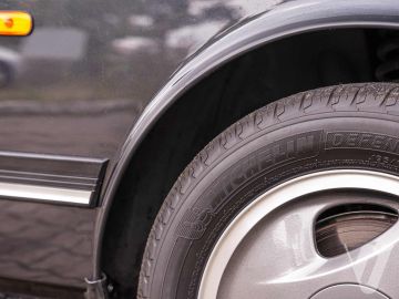 Saab 900 (1995) Zdjęcia z zewnątrz