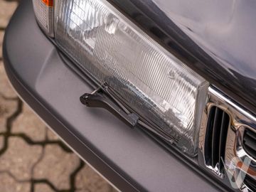 Saab 900 (1995) Zdjęcia z zewnątrz