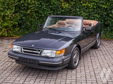 Saab 900 (1995) Zdjęcia z zewnątrz