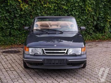 Saab 900 (1995) Zdjęcia z zewnątrz