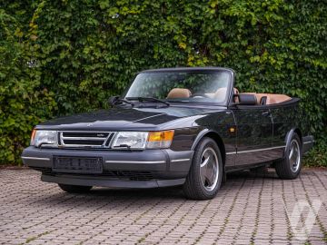 Saab 900 (1995) Zdjęcia z zewnątrz