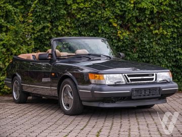 Saab 900 (1995) Zdjęcia z zewnątrz
