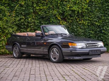 Saab 900 (1995) Zdjęcia z zewnątrz