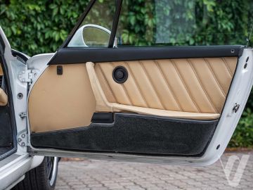 Porsche 911 (1986) Wnętrze