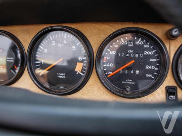 Porsche 911 (1986) Wnętrze