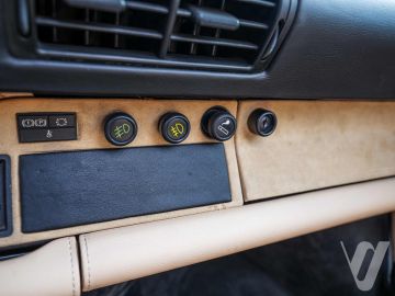 Porsche 911 (1986) Wnętrze