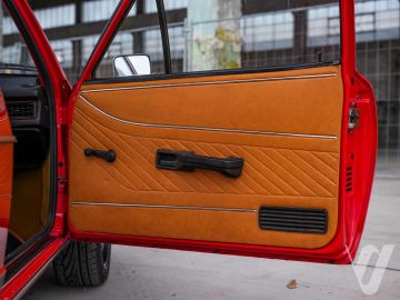 Audi 80 (1976) Wnętrze