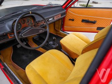 Audi 80 (1976) Wnętrze
