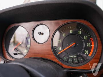 Audi 80 (1976) Wnętrze