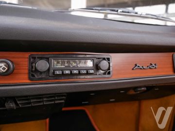 Audi 80 (1976) Wnętrze