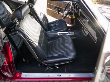 Oldsmobile (1969) Wnętrze